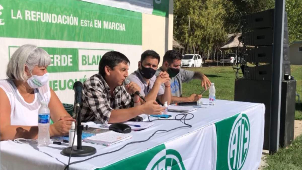 Miembros de ATE Neuquén. Fuente: (Twitter)