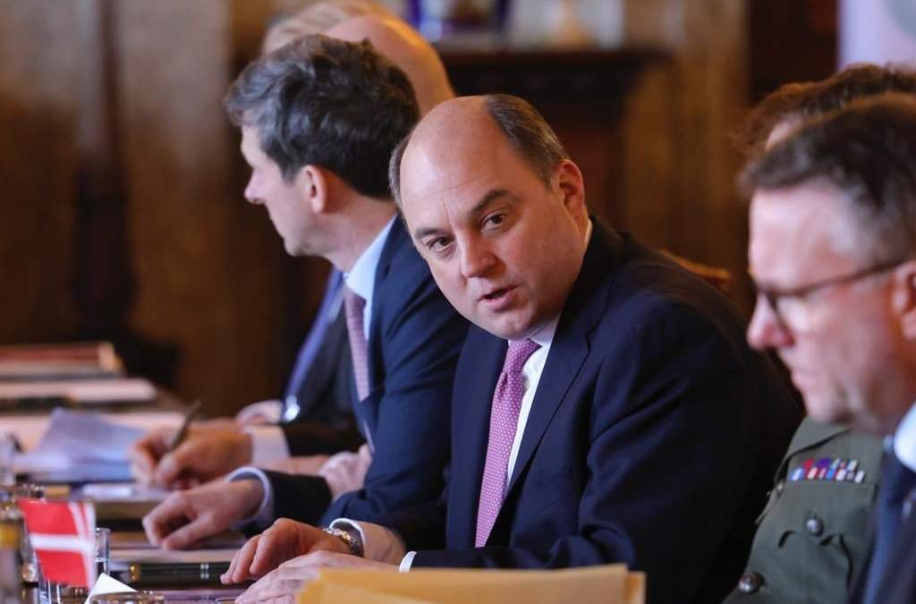 El ministro de Defensa de Reino Unido