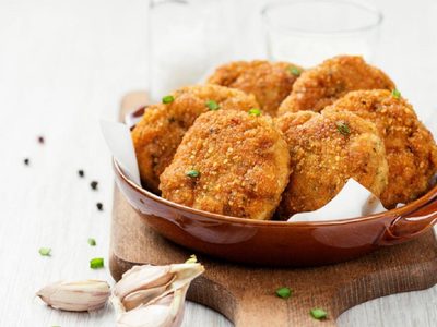 Croquetas de pollo y palta: la crujiente e irresistible receta que te hará picotear con gusto