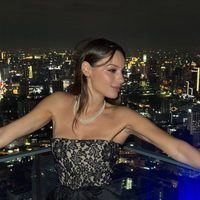 Crece la tendencia más exclusiva y lujosa: Pampita combina microbiniki con un elemento infaltable