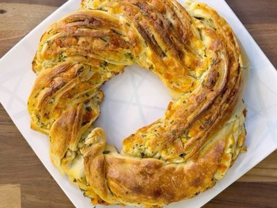 Rosca de Pascua salada: poné la pava y armate esta receta que vas a amar para acompañar con mates