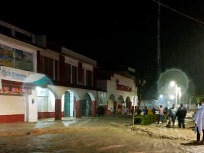 Al menos tres muertos y miles de damnificados, el saldo del paso de Karl por Chiapas