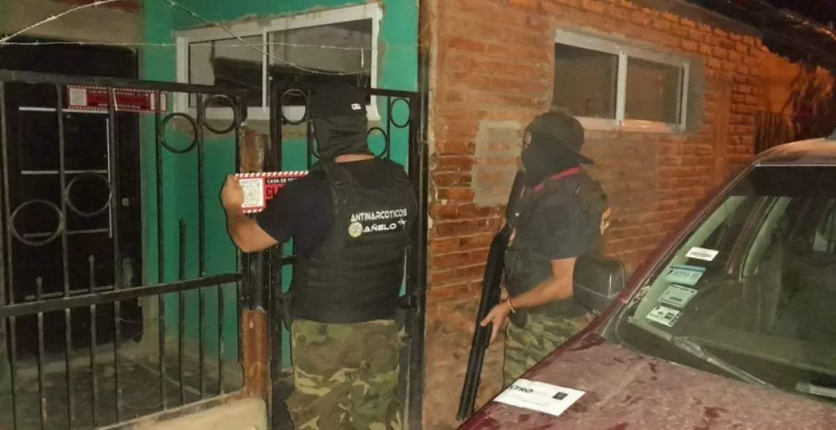 Operativo contra un punto de tráfico en Rincón de los Sauces. Fuente: (Neuquén Informa)