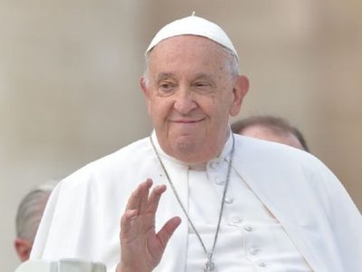 Alertan sobre fraudes cibernéticos que aprovechan el fallecimiento del papa Francisco