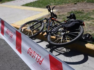 Actitud repudiable en Roca: atropelló a un anciano y lo abandonó en plena calle