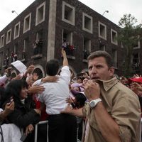 Premios a quienes custodiaron a Peña como candidato
