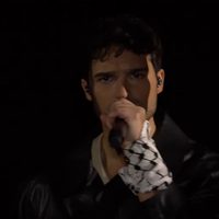 Eurovisión y TV sueca lamentan que un artista invitado haya sacado un pañuelo palestino (Video)