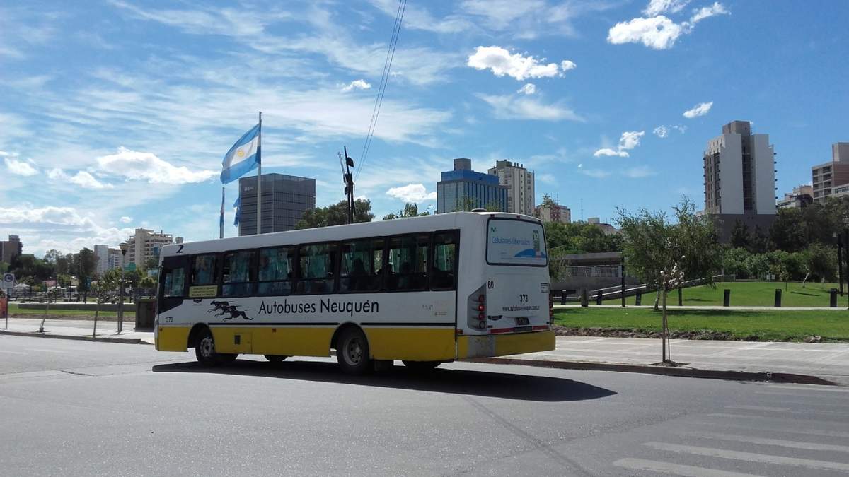 La UTA iba a realizar un paro este viernes que afectaría al transporte. Fuente: (Twitter)