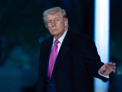 Trump critica a Francia y Gran Bretaña por no apoyarlo en la guerra vs Irán y cerrar el Estrecho de