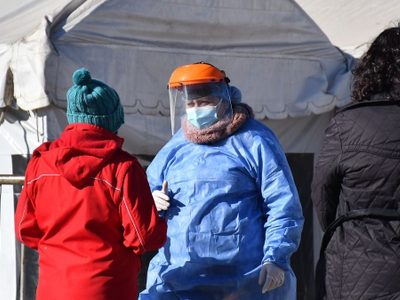 Mientras crece la preocupación por la variante Delta, los casos de coronavirus mostraron una baja
