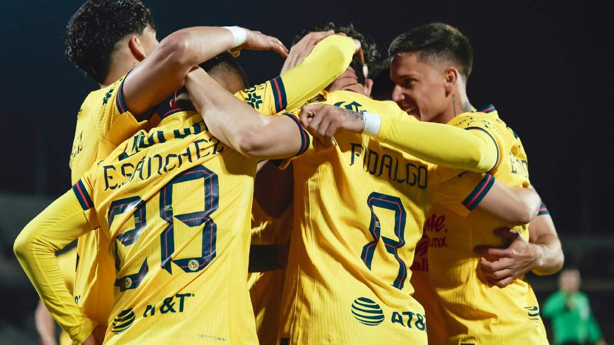 América vence 2-0 a los Pumas; aficionados en las gradas se pelearon