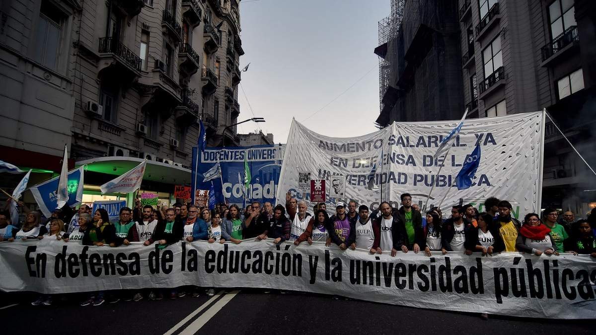 El paro universitario es en rechazo al ajuste presupuestario. Fuente: (Twitter)