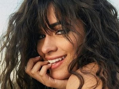 ¿Plagio o inspiración? Camila Cabello lució igual que Marylin Monroe en una foto ¡No da!