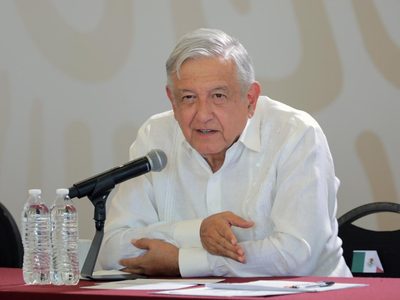 AMLO perfila reforma eléctrica constitucional