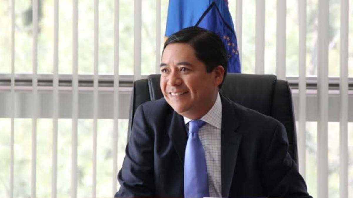 El exrector de la UABJO, Eduardo Martínez Helmes