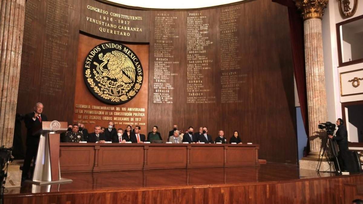 El presidente en la conmemoración del 105 aniversario de la promulgación de la Constitución