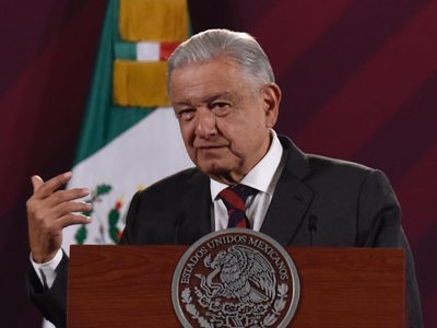 AMLO acusa al Pentágono de espiar a su gobierno; protegerá información de Sedena y Semar