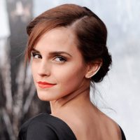 Emma Watson te invita a probar el reto de la ropa vieja. ¿Te animás?