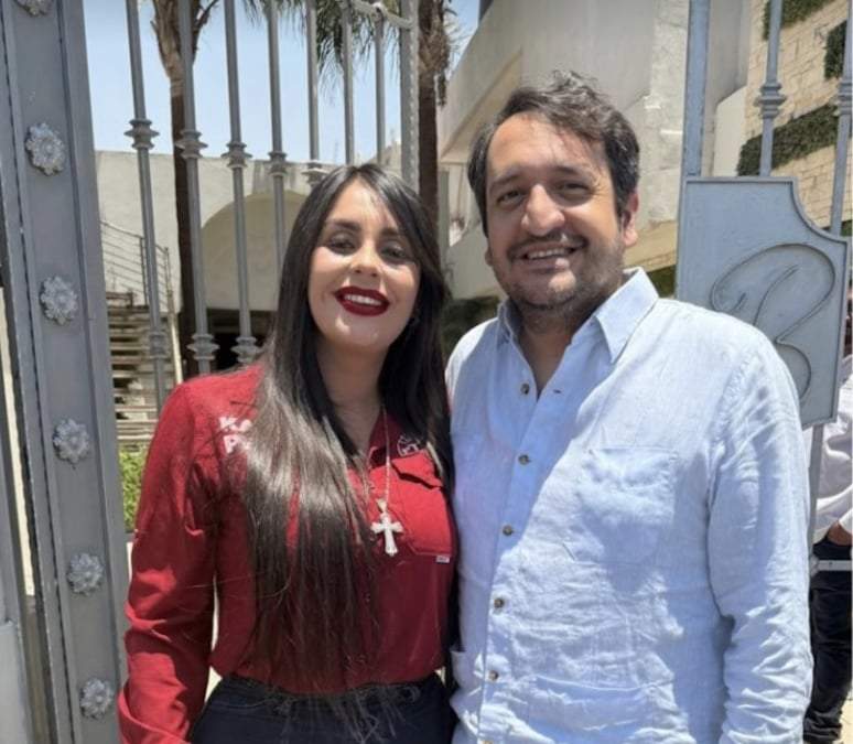 Karen Fernanda Pérez Herrera y el secretario de Organización de Morena