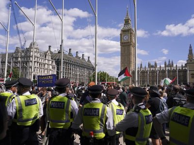 Policía de Londres arresta a 365 personas mientras manifestantes propalestinos desafían nueva ley