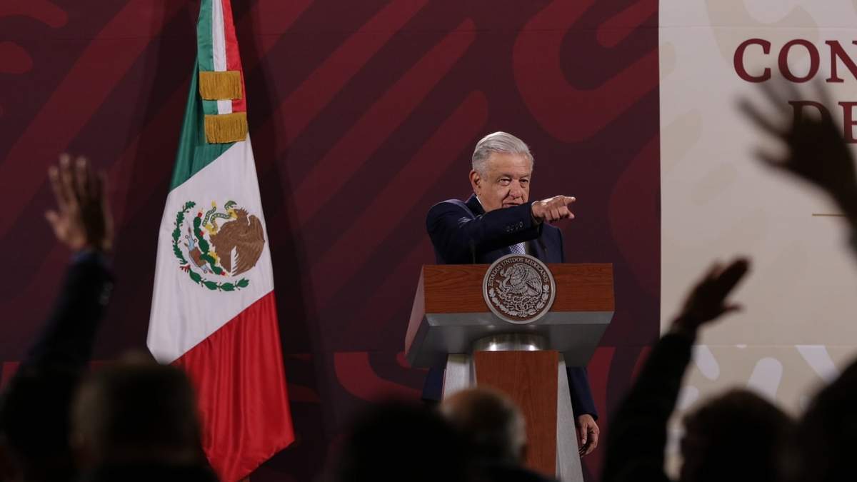El presidente en la conferencia matutina