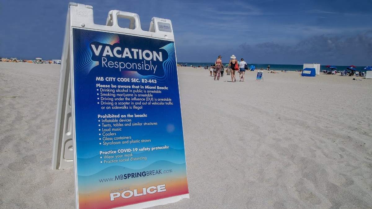 Campaña de vacunación contra el coronavirus en las playas de Miami. Fuente: (Twitter)