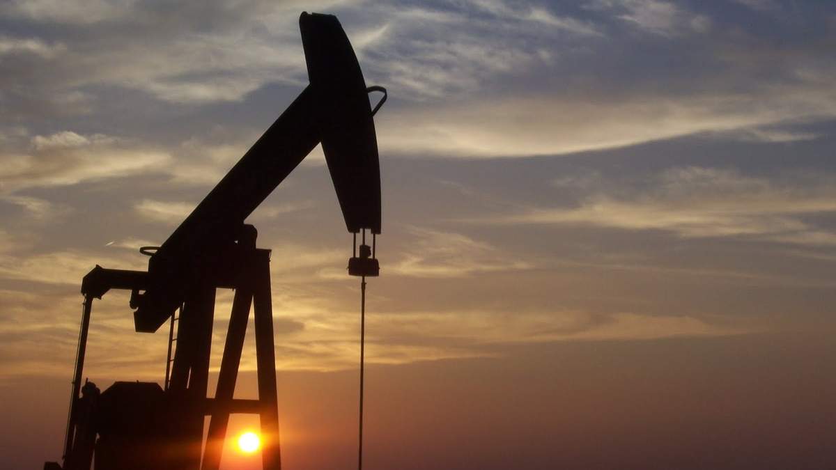 Petróleo en Santa Cruz. Fuente: (Twitter)