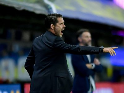 No le gustó para nada: la contundente respuesta de Gago al ser consultado por los refuerzos de Boca