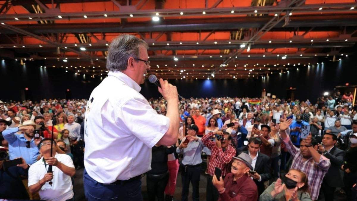 Marcelo Ebrard en Puebla