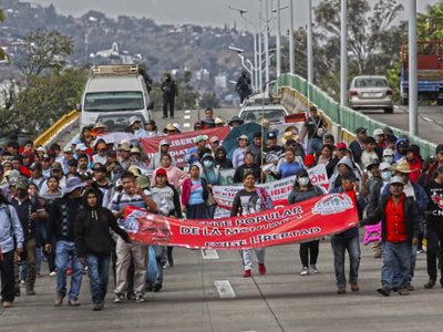 Marchan en Chilpancingo para exigir liberación del luchador social Ubaldo Segura