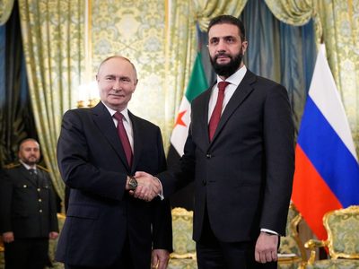 Putin se reúne en Moscú con el líder interino de Siria, Ahmad al-Sharaa