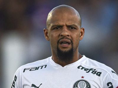 Felipe Melo y un video emulando a Maradona en cuarentena por coronavirus