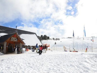 Ya se encuentran disponibles los pases promocionales para el Parque de Nieve, Batea Mahuida