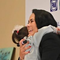 Alejandra del Moral realiza evento de campaña con niños; Morena acusa que los utiliza