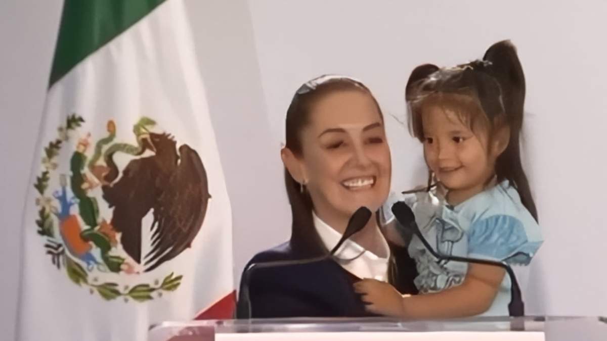 Claudia Sheinbaum y Zoé