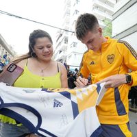 Enojo en Boca: los dos jugadores que no saludaron a los hinchas en Rosario