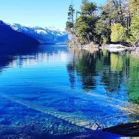 Árboles bajo el agua y paisajes hermosos: el rincón oculto de Neuquén que ofrece una navegación inolvidable