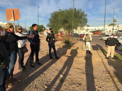Madre buscadora localiza a su hijo en cementerio clandestino de Sonora