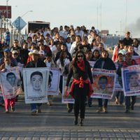 Reprochan padres que gobierno localice a El Chapo y no a los 43