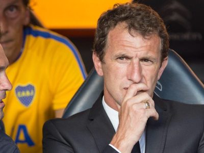 No se guardó nada: a casi diez años, el Vasco Arruabarena cuestionó su salida como DT de Boca