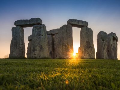 Escanearon Stonehenge y encontraron una misteriosa red de pozos de 10 mil años de antigüedad