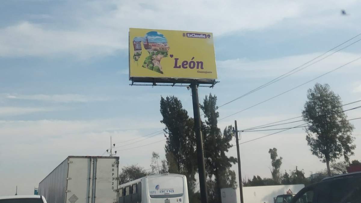 Un espectacular colocado en León