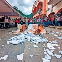 Priistas y panistas se apoderan de los consejos de Morena