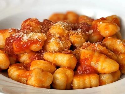 No tires la polenta que te sobró y preparate estos ñoquis muy fáciles, económicos y rendidores