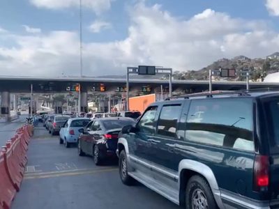 Vacacionistas abarrotan la México-Cuernavaca; esto es lo que debes saber si vas a salir de la CDMX