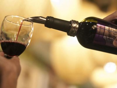 Evalúan la manera de mejorar la exportación de vinos argentinos a Japón