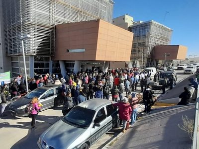 Comenzó el paro de Salud