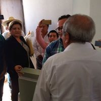 Perredistas y morenistas protagonizan pleito en oficinas electorales de Campeche