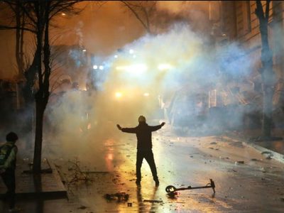 Más de 40 hospitalizados en Georgia tras protestas por la suspensión de diálogos con la UE