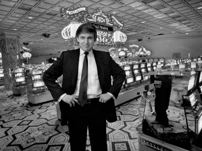 Trump pasó una década en números rojos; perdió más de mil millones de dólares